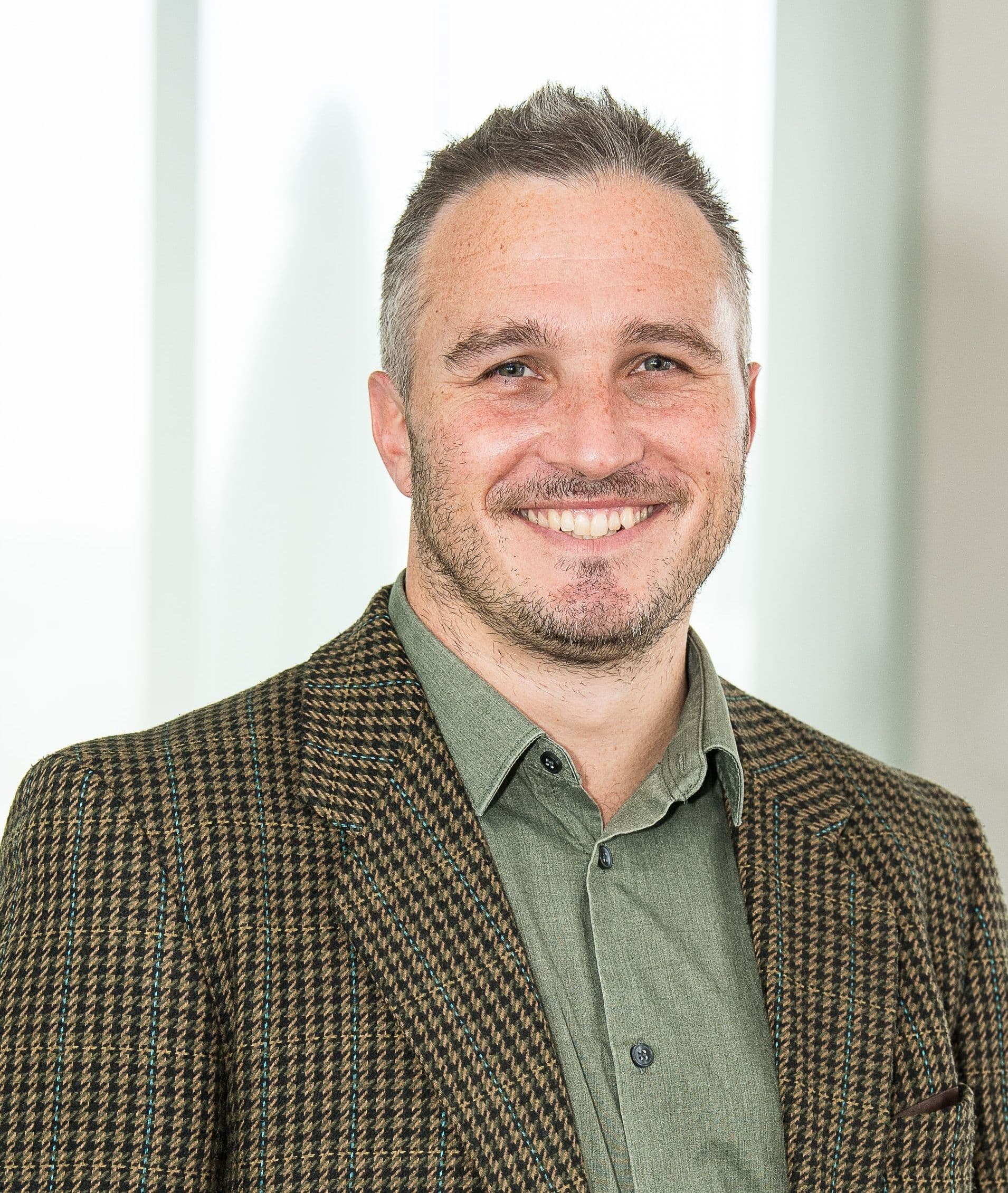Dr Jake Griesel 